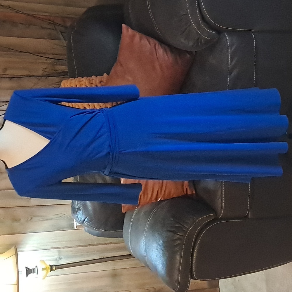 Elsa J Royal Blue, Size 8 Dress Midi Cocktail Knit 3/4 Sleeve Faux Wrap V Neck